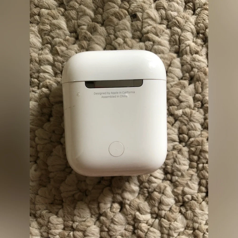 Apple Airpods 1st Gen Authentic Replacement Charging Charger Case A1602 with box